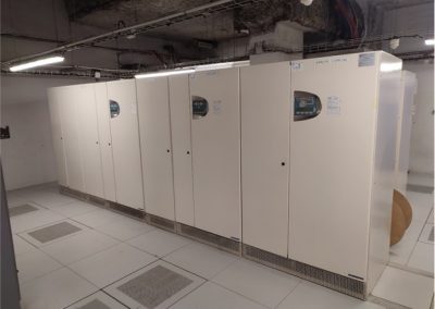 OCR Maintenance Électronique remplace 3 onduleurs SOCOMEC obsolètes par 3 onduleurs RIELLO Master de 160kVA