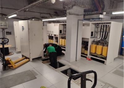 OCR Maintenance Électronique remplace 3 onduleurs SOCOMEC obsolètes par 3 onduleurs RIELLO Master de 160kVA