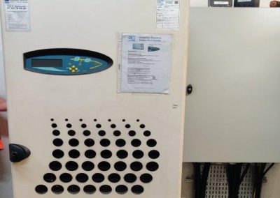 OCR Maintenance Électronique remplace 2 onduleurs Socomec Delphys par 2 onduleurs Riello Master MPT de 160kVA pour une société aéroportuaire