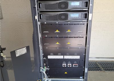 OCR Maintenance Électronique remplace 2 onduleurs S2S Legrand par 2 onduleurs Centiel de 20kVA pour une société d'autoroute.