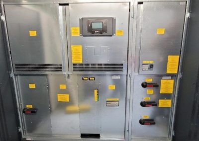 OCR Maintenance Électronique a été missionné par le groupe aéronautique Safran pour installer un onduleur de modèle Riello Master MHT de 500 kVA