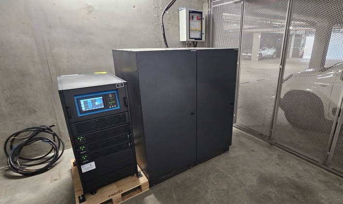 Client Aéronautique en IdF - OCR Maintenance Électronique remplace en urgence un onduleur INVT modulaire de 45 kVA en location courte durée